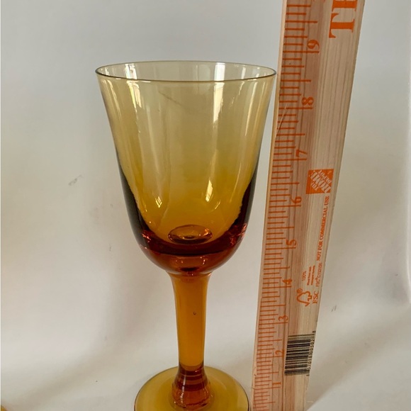 1970 Honey Amber Hand blown Stemmed Wine Goblet Glasses Of 4 - Picture 2 of 12